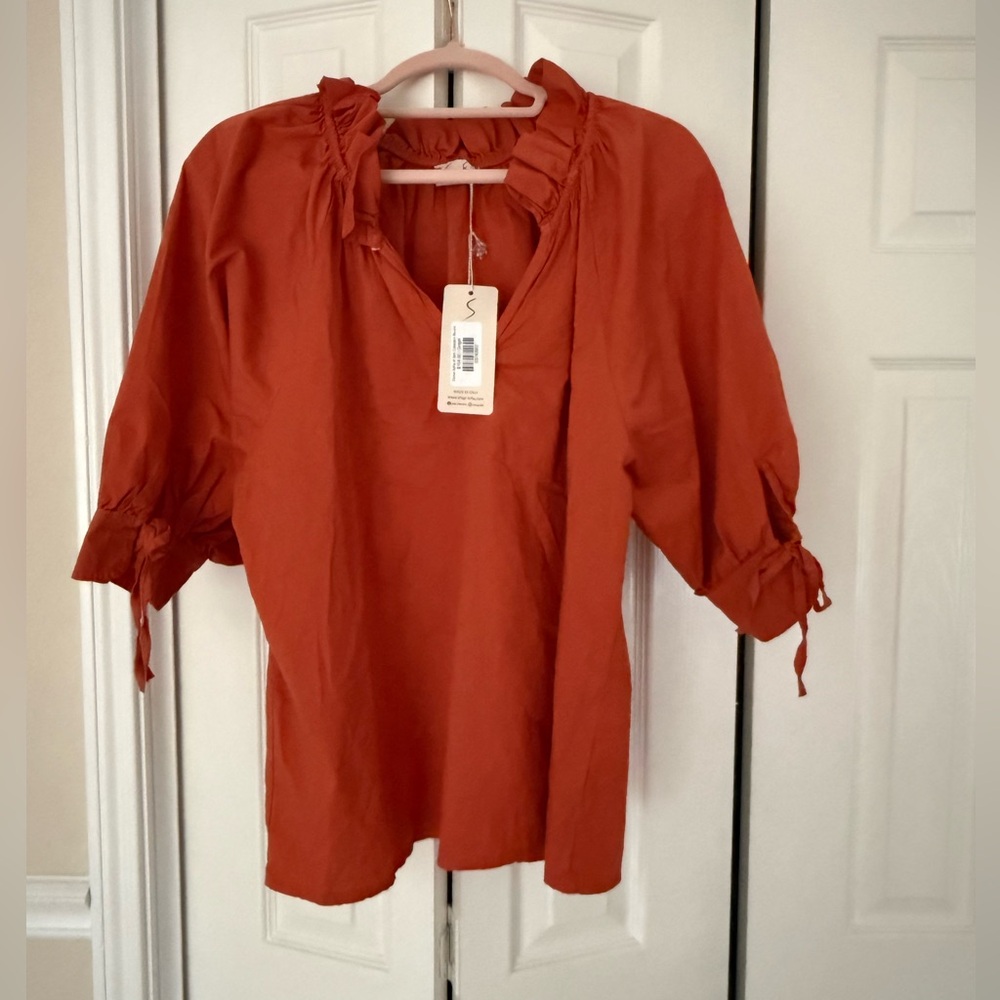 Sofia Made in Italy Top with Ruffle Color OS